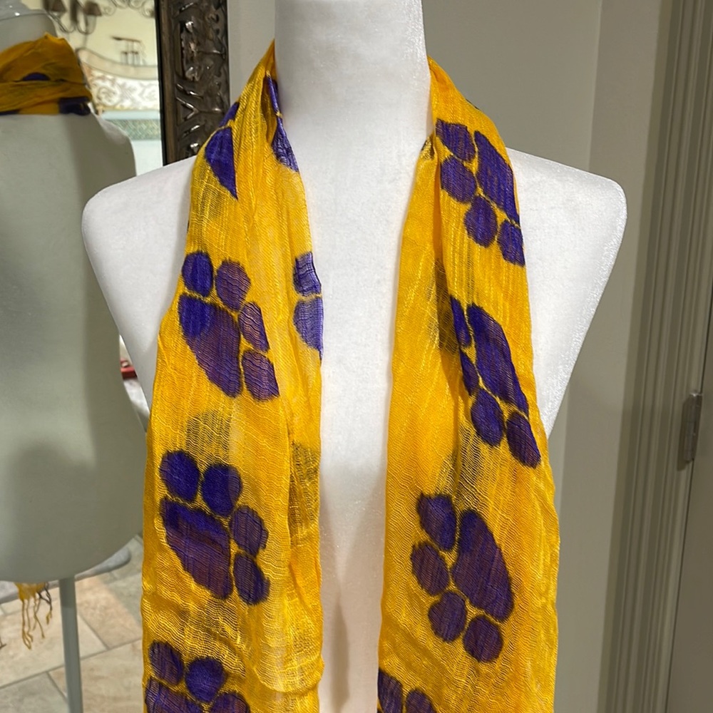 LSU scarf